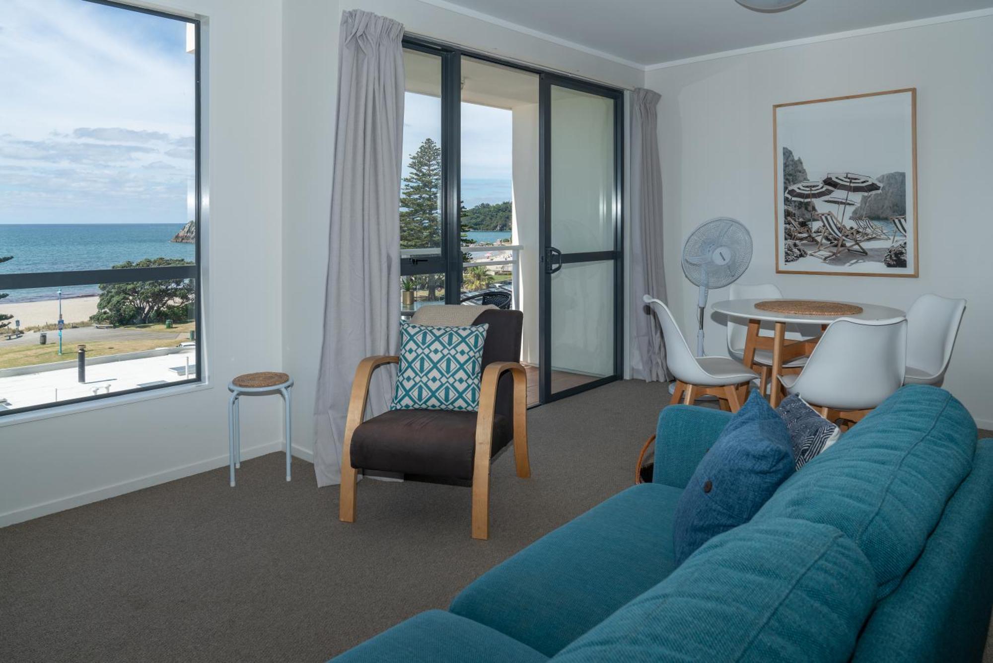 Ocean View Beach Escape - Top Floor Apartments, Mt Maunganui Base Mount Maunganui Luaran gambar
