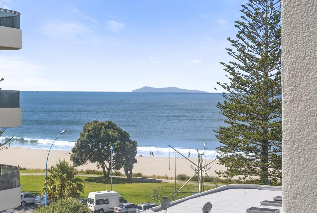 Ocean View Beach Escape - Top Floor Apartments, Mt Maunganui Base Mount Maunganui Luaran gambar